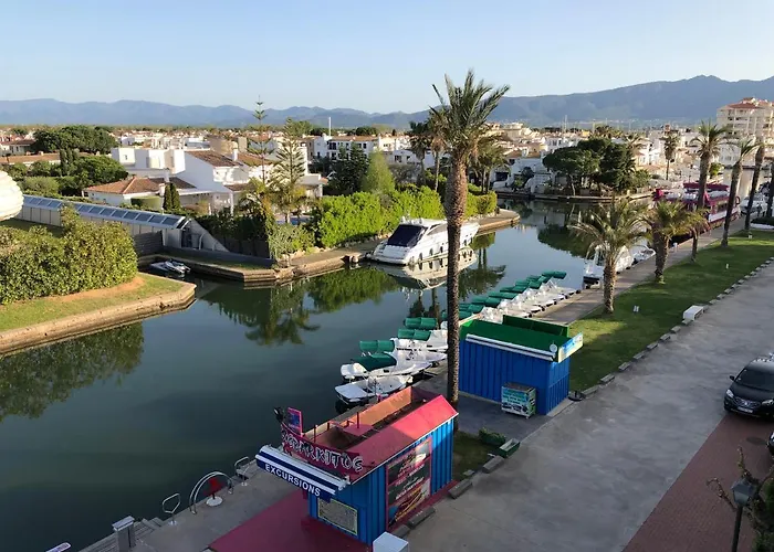 Le Marinola à Empuriabrava
